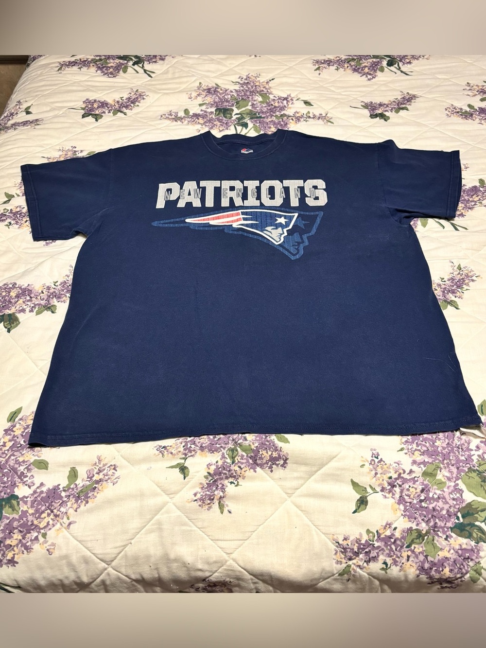 Majestic -Navy New England Patriots Graphic Short-Sleeve Tee XL